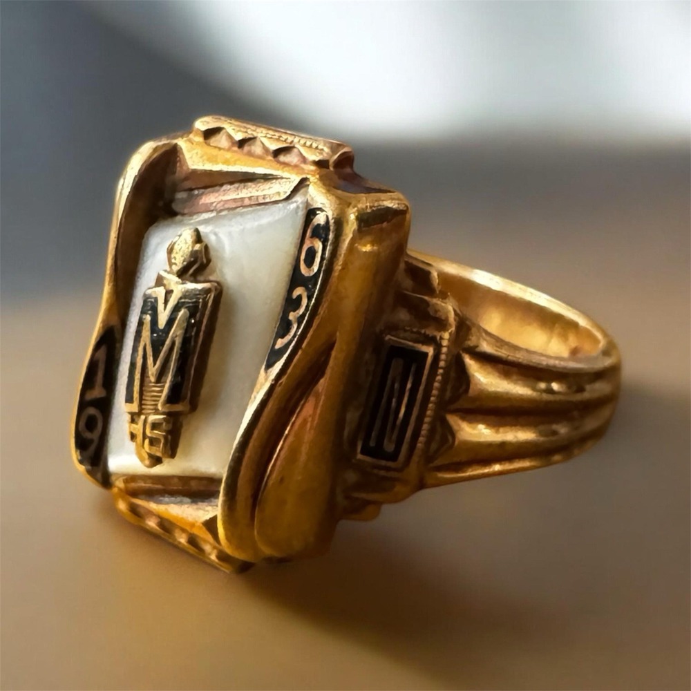 10k Yellow Gold 1963 Vintage High School Herff Jones Class Ring 6.0 Grams